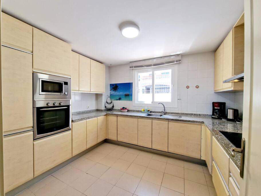 Las Palmeras Seaviews Михас Экстерьер фото